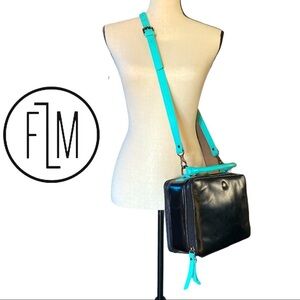 Handmade Genuine Leather Street Magnetizer Women Black/Green Shoulder handbag